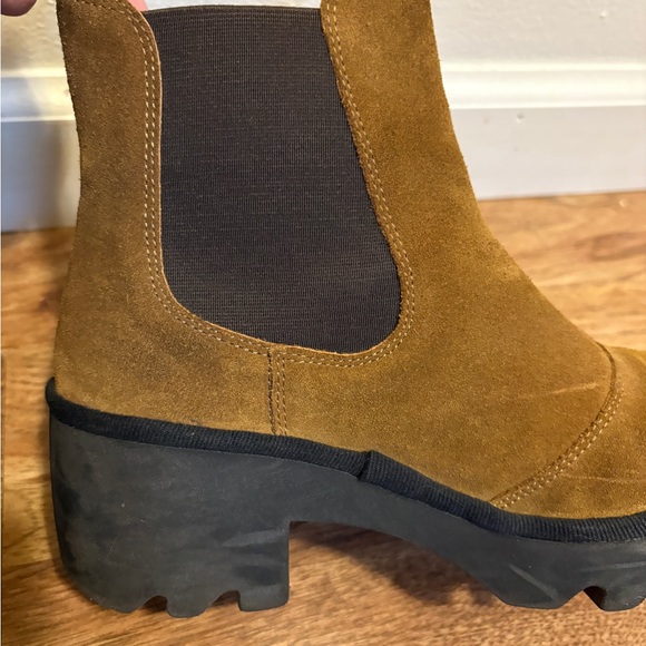 Fly London Tan Suede Chunky Heeled Chelsea Boots - Picture 7 of 11